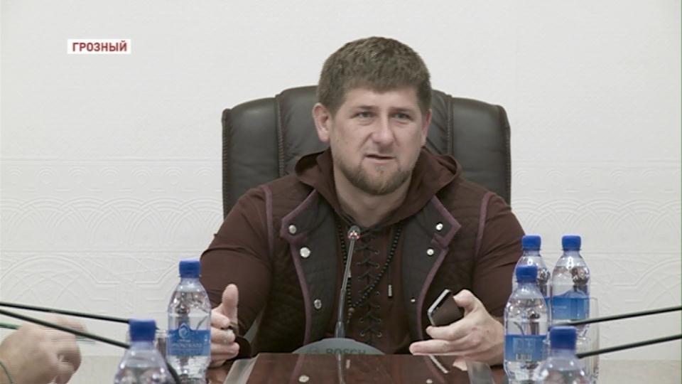 Р. Кадыров встретился с членами оргкомитета по празднованию Дня Грозного