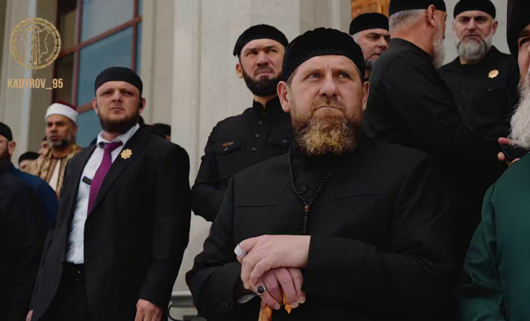 Рамзан Кадыров принял участие в открытии мечети, посвященной шахидам чеченского народа