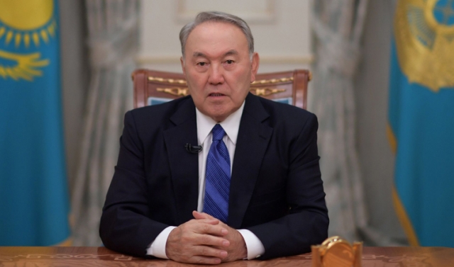 Нурсултан Назарбаев уходит в отставку