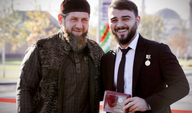 Глава ЧР поздравил Хамзата Кадырова с вручением памятной медали от Президента России