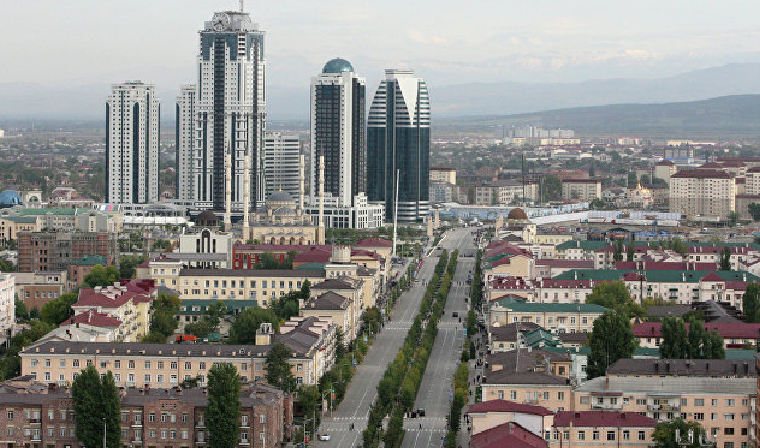 Чечня получит в 2019 году дотации на решение проблемы с третьей сменой в школах