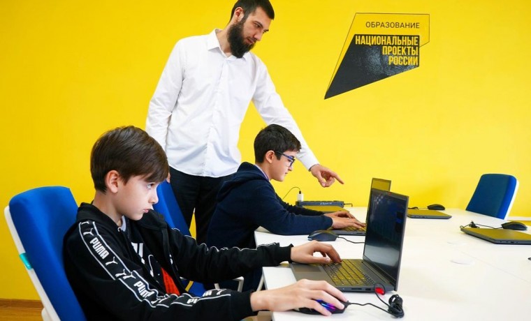 Обучающиеся Грозненского IT-СUBE активно готовятся к защите проектов
