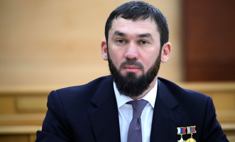 Парламент ЧР обратится в СК с просьбой дать правовую оценку словам Сокурова