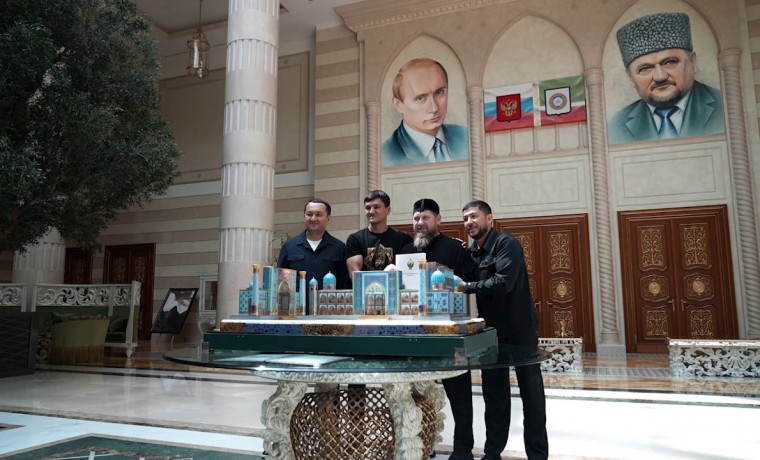 Рамзан Кадыров в Грозном встретился с гостями из Узбекистана