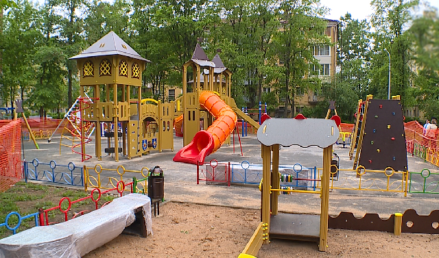 В Чечне проверяют безопасность детских площадок