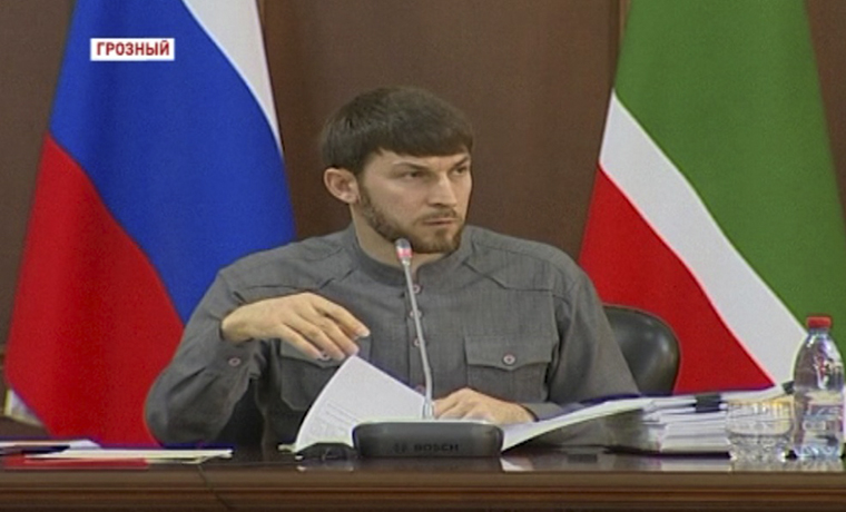 На очередном заседании Правительства Чечни  принято 32 проекта постановлений