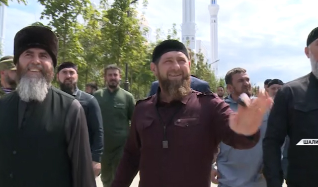 Рамзан Кадыров проинспектировал строительство религиозных объектов в Шали