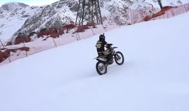 Команда «Akhmat FMX» установила рекорд России по скоростному подъему на гору Эльбрус.