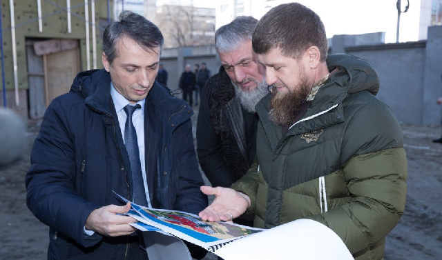 Рамзан Кадыров проинспектировал ход строительства Грозненской городской больницы №1