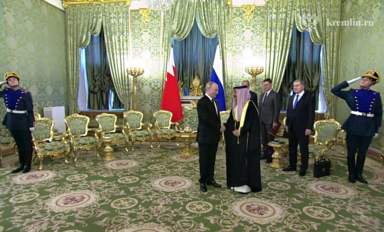 В Кремле проходят переговоры Владимира Путина с Королём Бахрейна Хамадом Бен Исой Аль Халифой