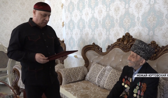 В ЧР накануне Дня Победы ветераны ВОВ получили по 1 млн. рублей от Фонда Кадырова