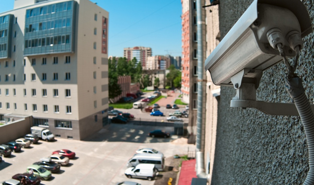 Во всех дворах многоквартирных домов  Грозного планируют установить камеры видеонаблюдения
