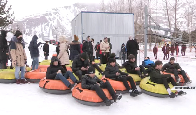 Школьников Чечни возят на бесплатный отдых на курорт «Кезеной-Ам»
