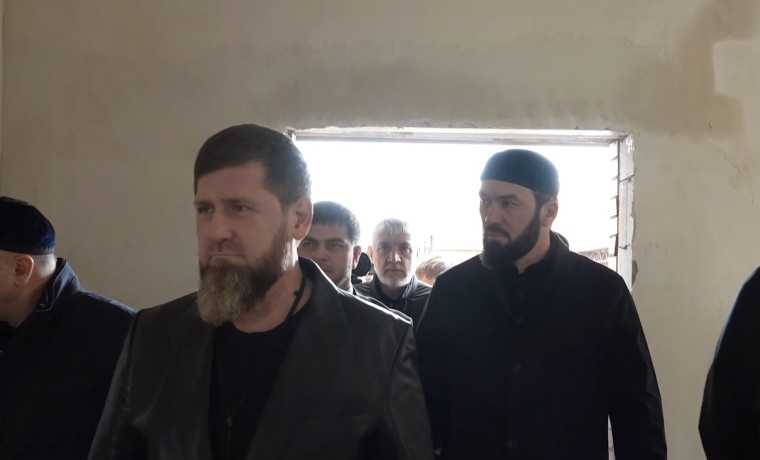 Рамзан Кадыров отметил высокие темпы строительства домов для пострадавших в Гудермесском районе