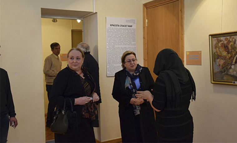 Мемориальный комплекс Славы им. Ахмат-Хаджи Кадырова представил свои работы на выставке в Махачкале