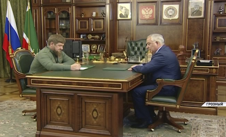 Глава Чеченской Республики провел встречу с Председателем Верховного суда ЧР  