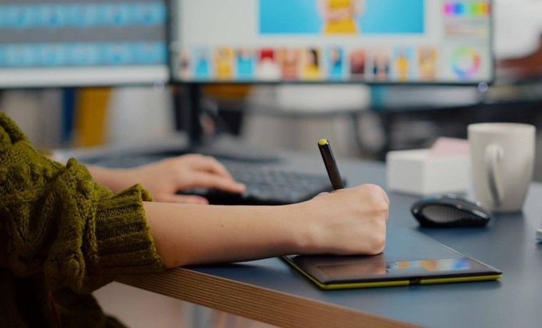 Какие профессии россияне считают интересными?