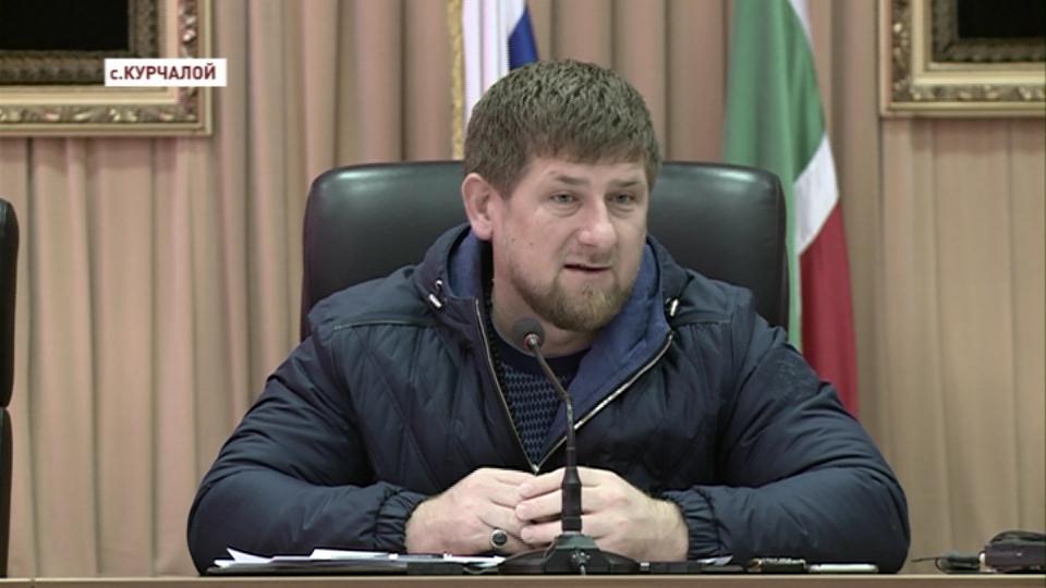 Р.Кадыров провел расширенное совещание по вопросам снижения ДТП на дорогах