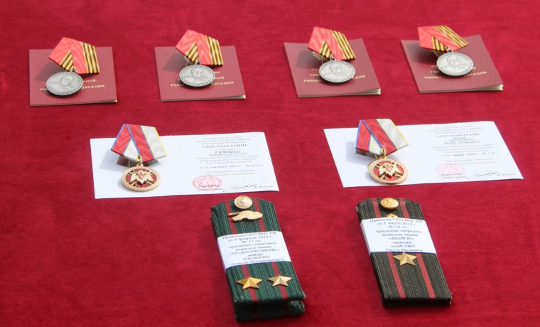 В Грозном поздравили военнослужащих Росгвардии с профессиональным праздником