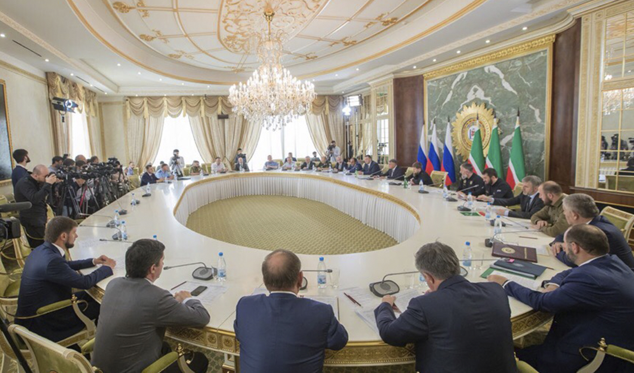 Рамзан Кадыров и Александр Матовников провели в Грозном совещание с силовиками