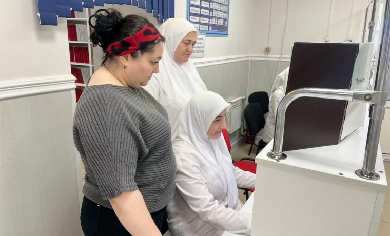 Куратор регионального Центра компетенций посетила детскую поликлинику Курчалоевской ЦРБ