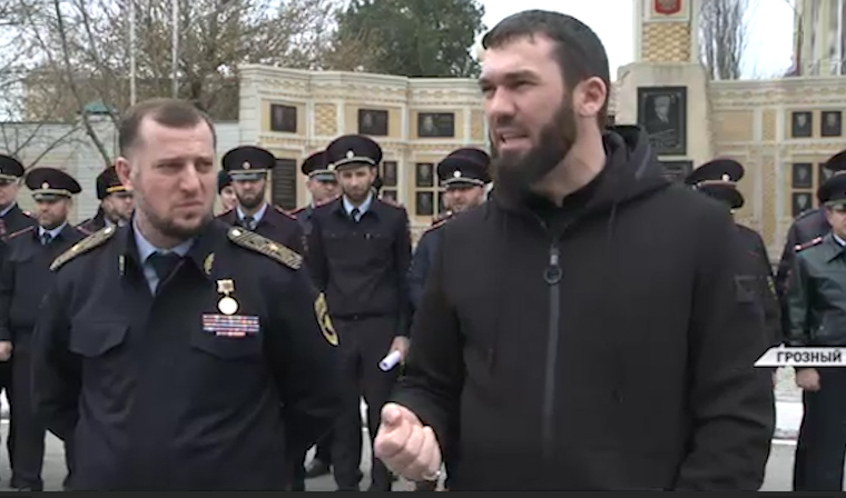 Магомед Даудов встретился с водителями, задержанными за вождение в нетрезвом состоянии