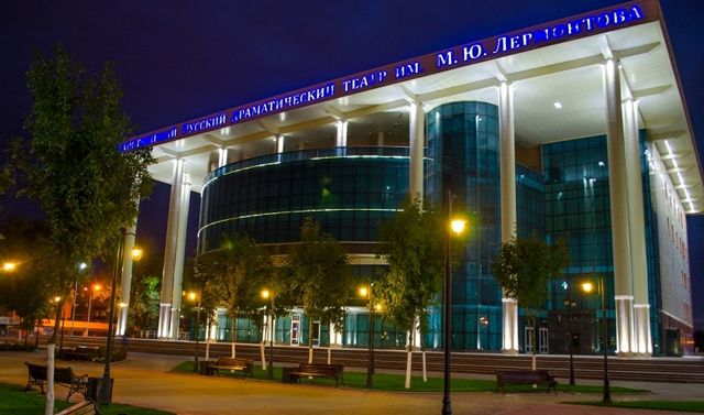 В Грозном состоялось открытие Международного фестиваля-конкурса патриотической песни «Красная гвоздика»