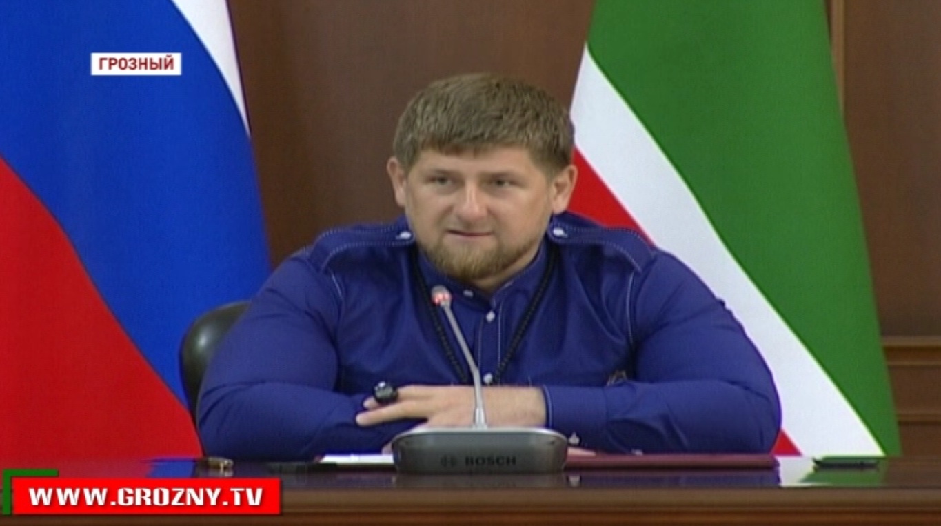 Рамзан Кадыров поздравил Администрацию Главы и Правительства ЧР с 15-летним юбилеем