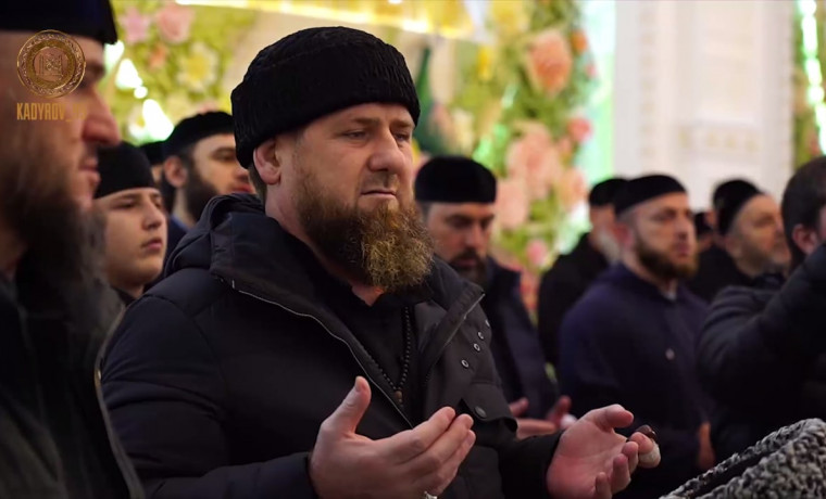 Семья Кадыровых встретила Ид аль-Фитр в родовом селе Ахмат-Юрт