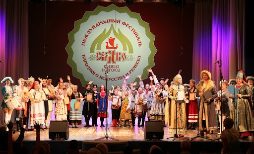 Всероссийский фестиваль народного творчества и ремесла проходит в Грозном