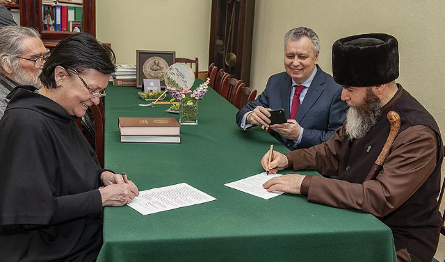 Муфтият Чечни и Институт восточных рукописей подписали соглашение о сотрудничестве