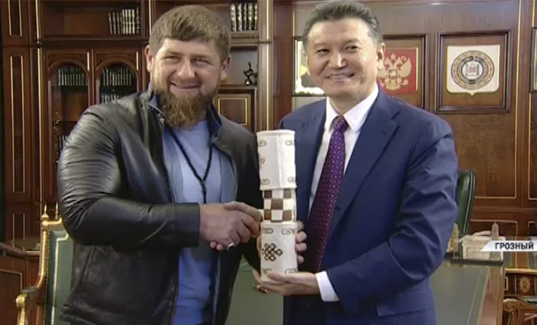 Рамзан  Кадыров обсудил с Кирсаном Илюмжиновым введение в школах занятий по обучению шахматам