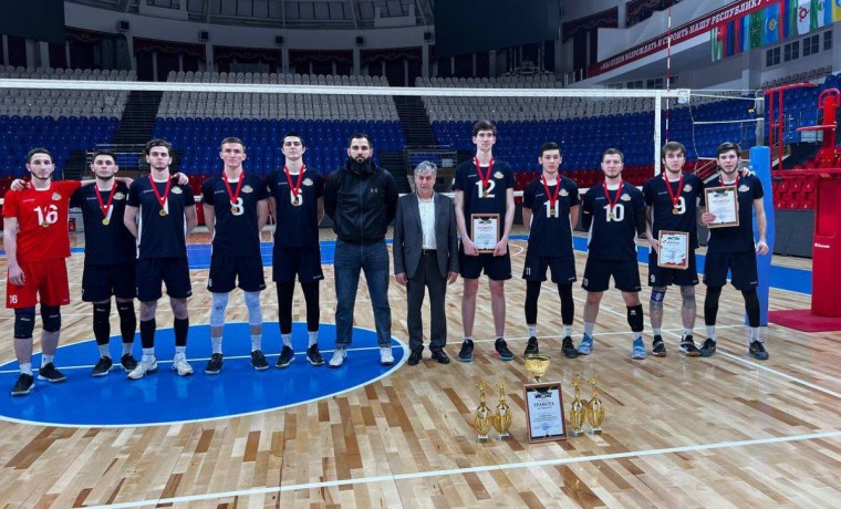 Сборная ЧГПУ заняла первое место в республиканском турнире по волейболу