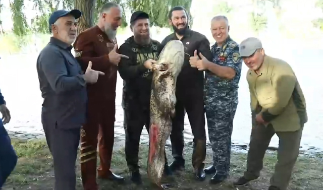 Рамзан Кадыров открыл рыболовный сезон с поездкой на Лебединое озеро
