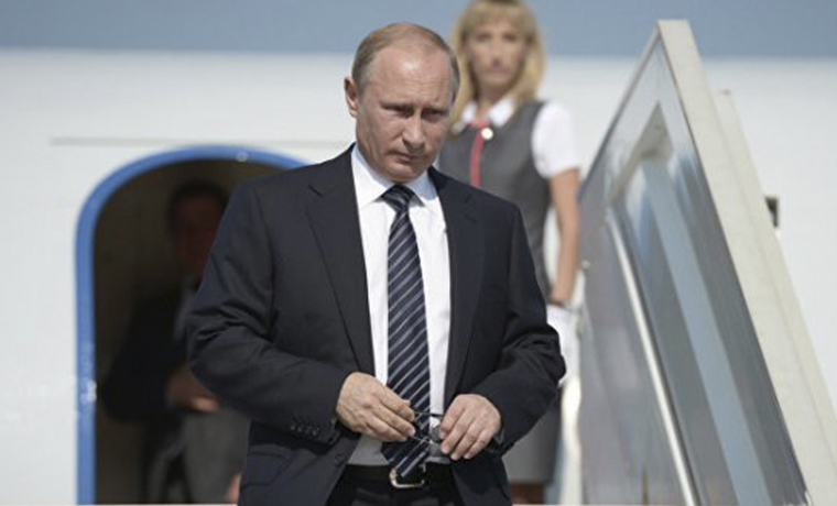 Путин прибыл во Францию для встречи с Макроном