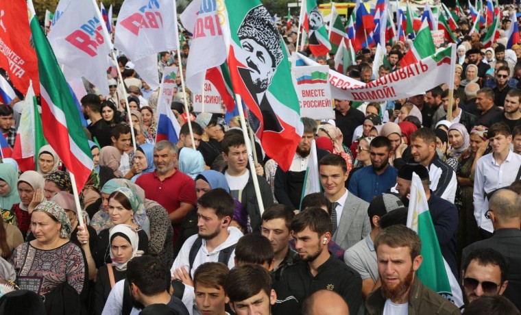 В ЧР более 50 тысяч человек вышли на митинг в поддержку референдумов