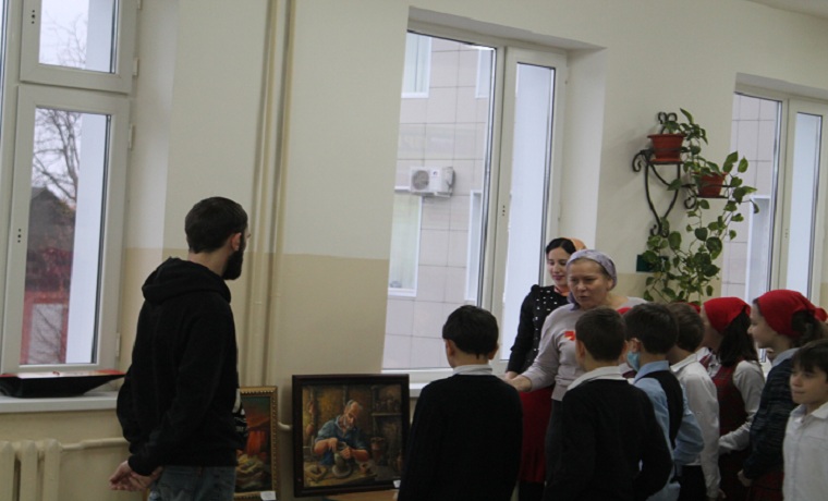 Передвижная выставка чеченских художников прошла в Грозном