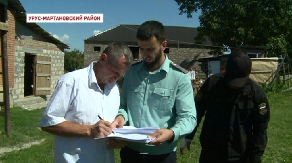 В Урус-Мартановском районе прошли рейды по взысканию задолженностей за услуги ЖКХ