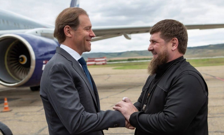 Денис Мантуров награжден медалью «За заслуги перед Чеченской Республикой»