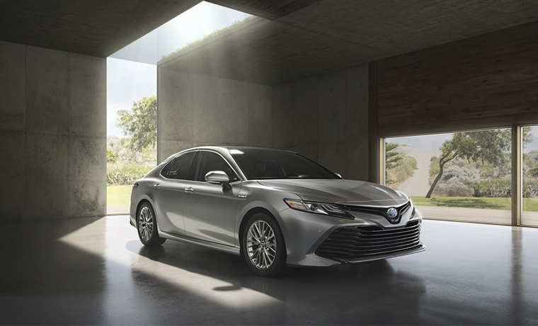 Toyota представила новое поколение одной из самых популярных иномарок в мире