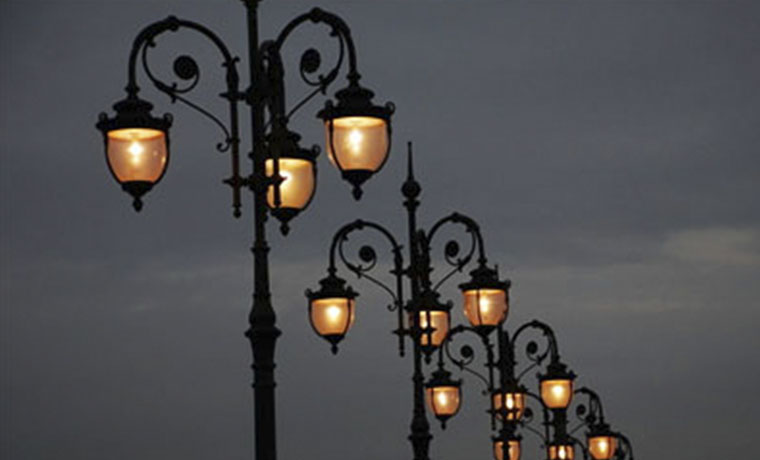 5 января 287 лет назад в Москве зажглись первые уличные фонари 