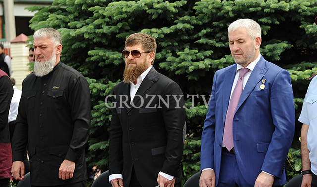 Рамзан Кадыров побывал на торжественной церемонии «Последний звонок» в Ахмат-Юрте