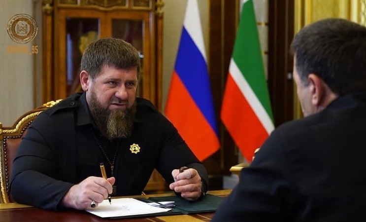 Рамзан Кадыров провел рабочую встречу с Идрисом Байсултановым