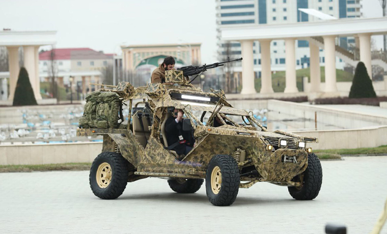 В Грозном прошла рабочая презентация новой боевой машины спецназа «Чаборз-6» 