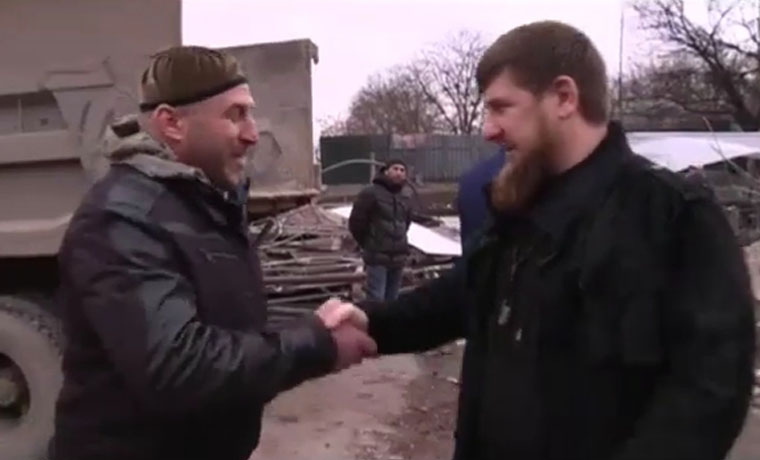 Кадыров обещал оказать поддержку владельцу сгоревшей автозаправки 