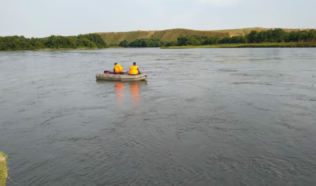МЧС и волонтеры ищут двух пропавших на реке Терек детей 