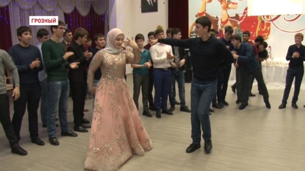 В Центре образования им. Ахмата-Хаджи Кадырова отпраздновали наступление Нового Года 