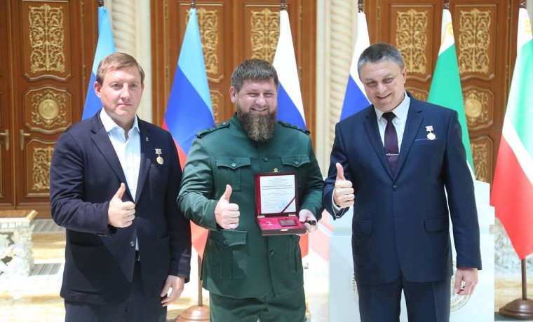 Рамзану Кадырову присвоили звание Героя Луганской Народной Республики