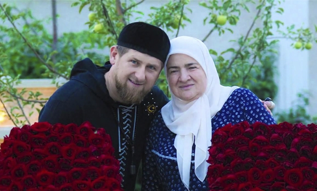 Рамзан Кадыров поздравил женщин с праздником 8 марта