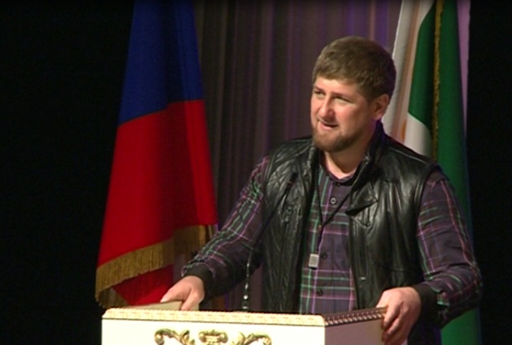 Р. Кадыров поздравил педагогов с профессиональным праздником
